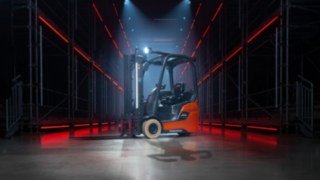 Linde Material Handling Xi16 electric forklift truck