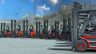 Fleet of Linde forklifts